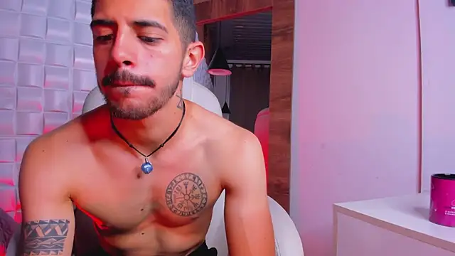 AlejandroStormm online show from December 4, 8:06 pm