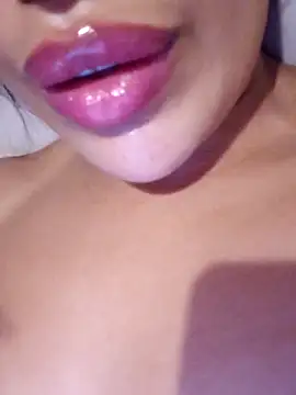 Snapshot of Sexlove1xo chatting on October 12, 1:59 am Sexlove1xo online show from October 12, 1:59 am