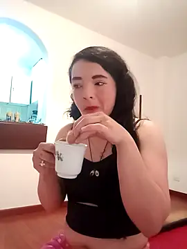 Snapshot of saritaorrego chatting on December 1, 9:25 am saritaorrego online show from December 1, 9:25 am