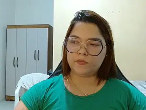 GoddessChaar online show from March 19, 1:21 am