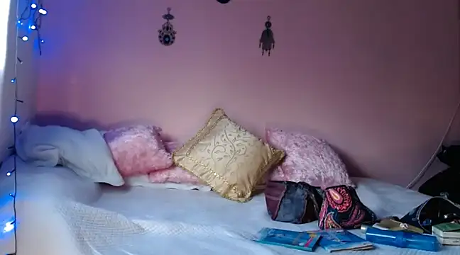 Maddy Jhonsson online show from February 27, 12:02 pm