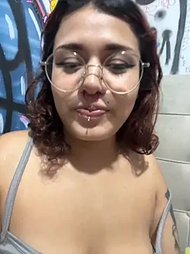 Maddy Jhonsson online show from September 30, 2:16 am