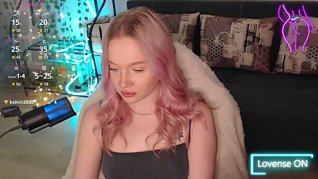 Snapshot of lissallor_ chatting on October 3, 12:46 pm lissallor  online show from October 3, 12:46 pm