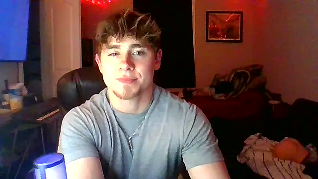 JCstrings online show from February 26, 8:48 am