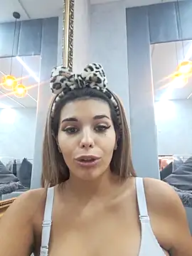 Bella Posh online show from October 7, 4:53 am