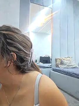 Bella Posh online show from October 13, 7:41 am