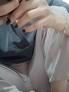 BUSE8821 online show from February 8, 12:30 pm