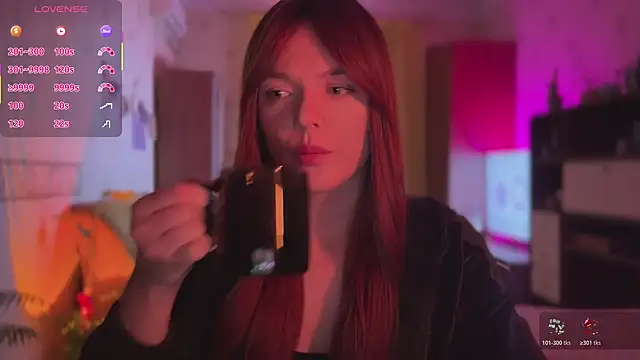 CherryRed Girl online show from April 17, 10:24 pm