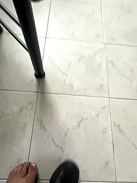 Megan-01- online show from October 3, 11:51 am