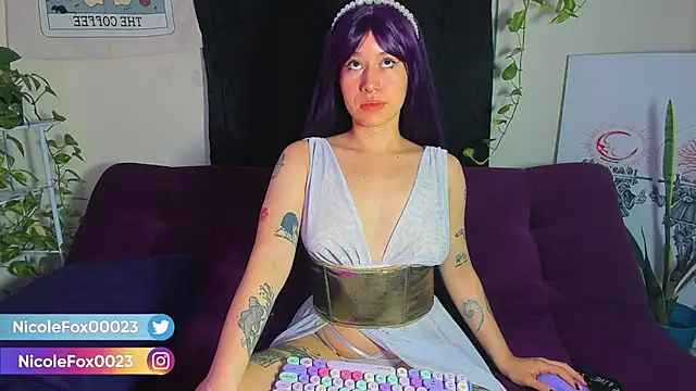 NicoleFox23  online show from October 3, 9:50 am