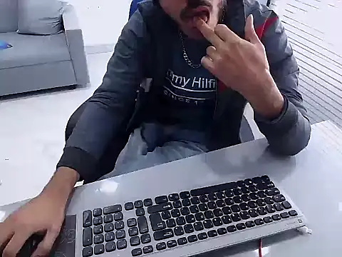 rahulkajuuu0909 online show from January 8, 7:10 am