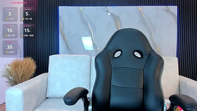 Ivaannaa  online show from November 6, 2:51 pm