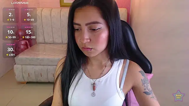 madhison klain s online show from March 18, 8:12 pm