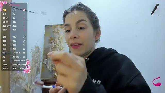 jessyegoldenn online show from October 30, 12:01 am