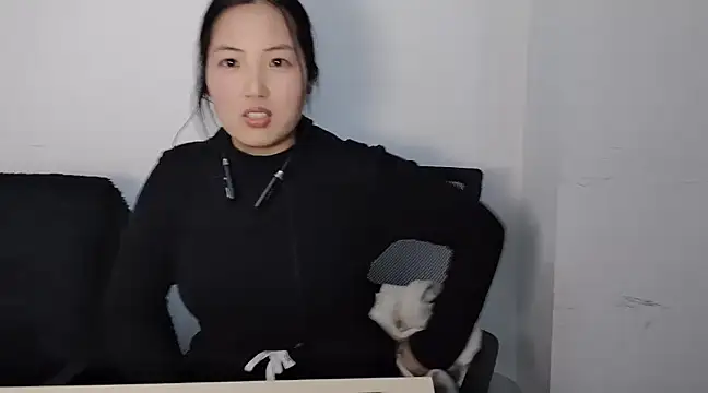 Snapshot of Ellie-BabyLoe chatting on February 26, 10:26 am Ellie-BabyLoe online show from February 26, 10:26 am