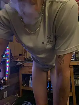 Polaroid White online show from October 28, 8:18 am