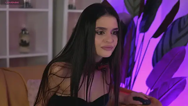 RobertaRosetti online show from March 7, 9:07 am