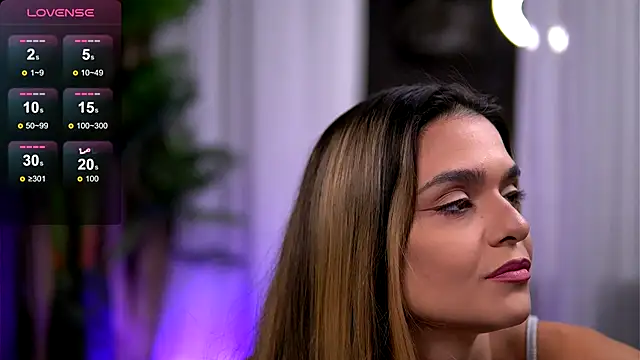 RobertaRosetti online show from October 7, 8:22 am