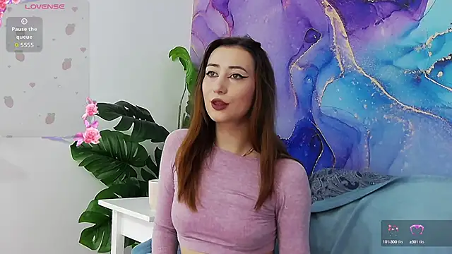 IsoldeBlis online show from September 12, 4:45 am