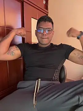 Saipuer31 online show from April 14, 7:31 pm