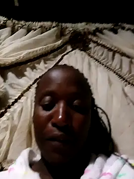 Snapshot of LoveDropss chatting on September 19, 5:35 pm LoveDropss online show from September 19, 5:35 pm