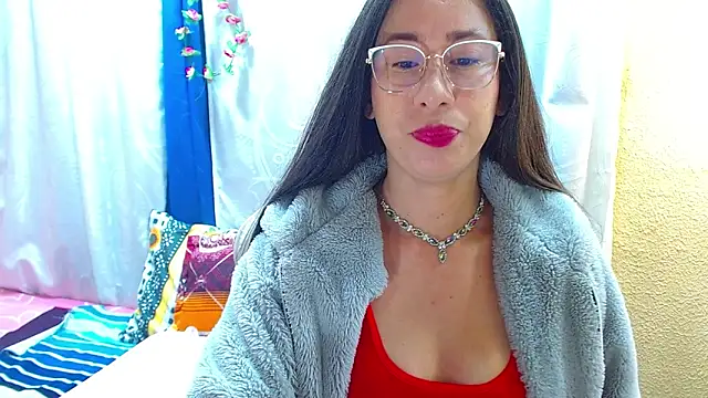 Gia leinn online show from January 13, 1:38 pm