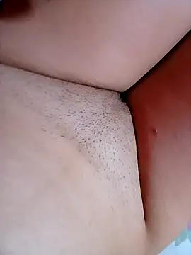 Snapshot of meddy_delicinha chatting on November 14, 11:46 pm meddy delicinha online show from November 14, 11:46 pm