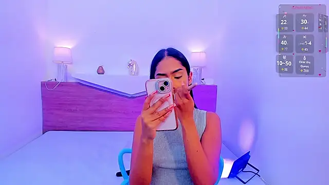 ChloeMoon9 online show from December 2, 12:21 pm