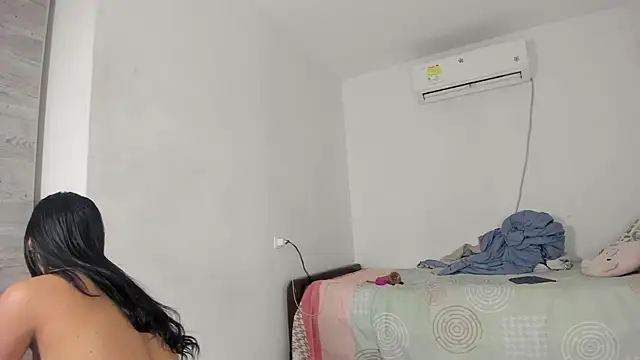 flor herrera01 online show from March 1, 3:32 am