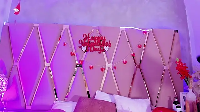 Snapshot of Emily_Black1 chatting on February 28, 10:55 pm Emily Black1 online show from February 28, 10:55 pm