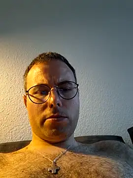 Simonudist online show from March 19, 5:28 pm