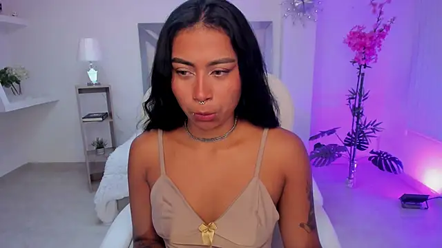 Snapshot of Ivyy_Moon_ chatting on March 11, 3:05 am Ivyy Moon online show from March 11, 3:05 am