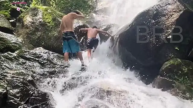 Snapshot of angel_and_deen chatting on March 17, 1:24 am angel and deen online show from March 17, 1:24 am