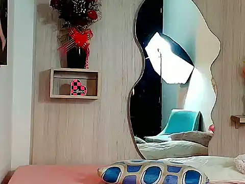 ZaraRousse online show from November 29, 3:20 am