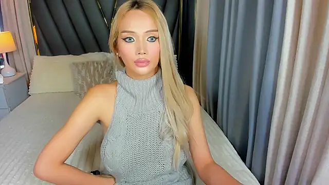 KylieSonique online show from January 18, 5:11 am