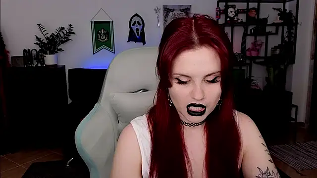 Della Ideal online show from February 25, 6:39 pm