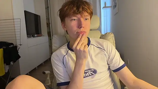 Snapshot of tommy_colson chatting on November 17, 10:32 am tommy colson online show from November 17, 10:32 am