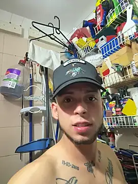 Cristopher1112 online show from February 26, 4:33 am