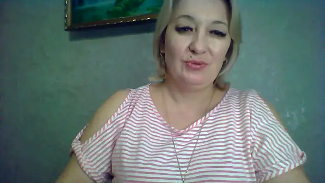 ArielXLoveresss online show from November 22, 8:30 pm