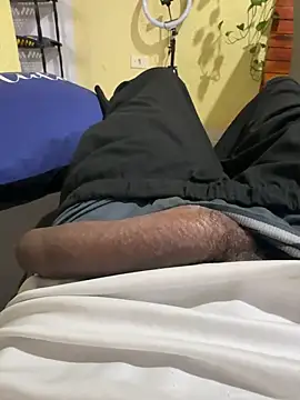 Snapshot of Pretosafado23cm chatting on March 12, 7:59 pm Pretosafado23cm online show from March 12, 7:59 pm