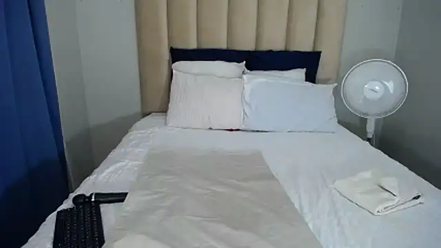 SEXYASSTINAXXX online show from February 4, 6:58 pm