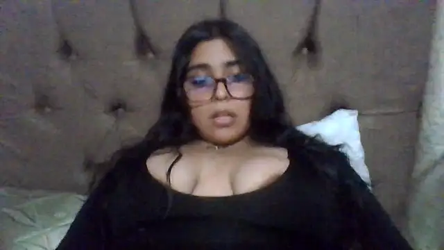 Snapshot of virginbrunette99 chatting on March 20, 1:57 am virginbrunette99 online show from March 20, 1:57 am