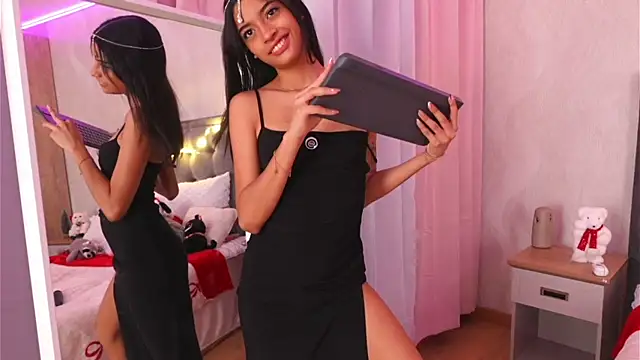 Snapshot of DaliaCruz chatting on November 30, 6:12 pm DaliaCruz online show from November 30, 6:12 pm