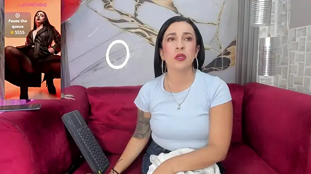 Bella williamss  online show from February 17, 7:53 pm