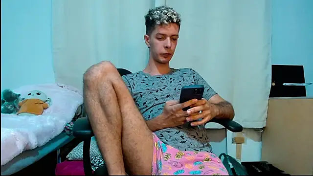 blondetwink online show from February 24, 12:41 am