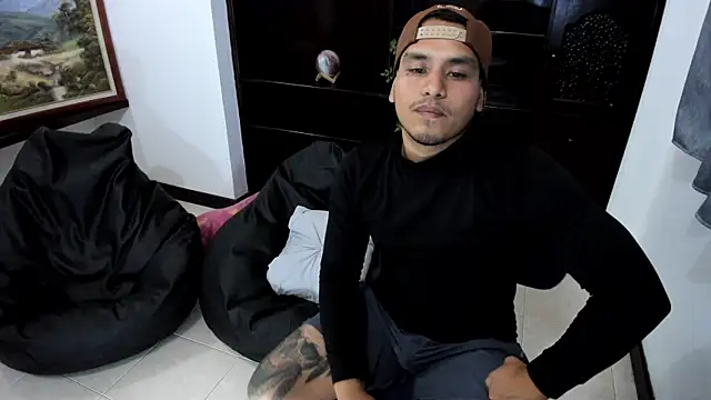 maxflurry  online show from March 9, 3:54 am