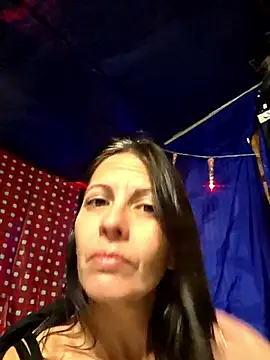 Snapshot of SillyRabbitz chatting on December 22, 3:25 am SillyRabbitz online show from December 22, 3:25 am