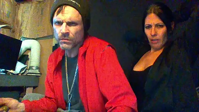 Snapshot of SillyRabbitz chatting on January 18, 5:44 am SillyRabbitz online show from January 18, 5:44 am