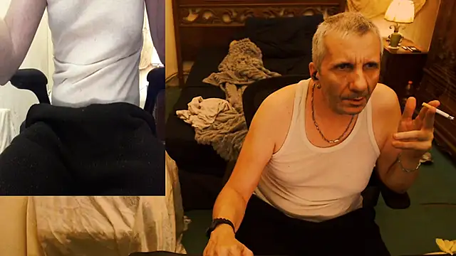 maxdaddy690 online show from October 8, 10:18 pm