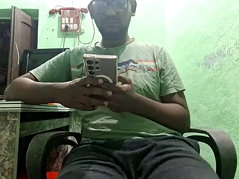 wildfun  online show from December 5, 8:34 am